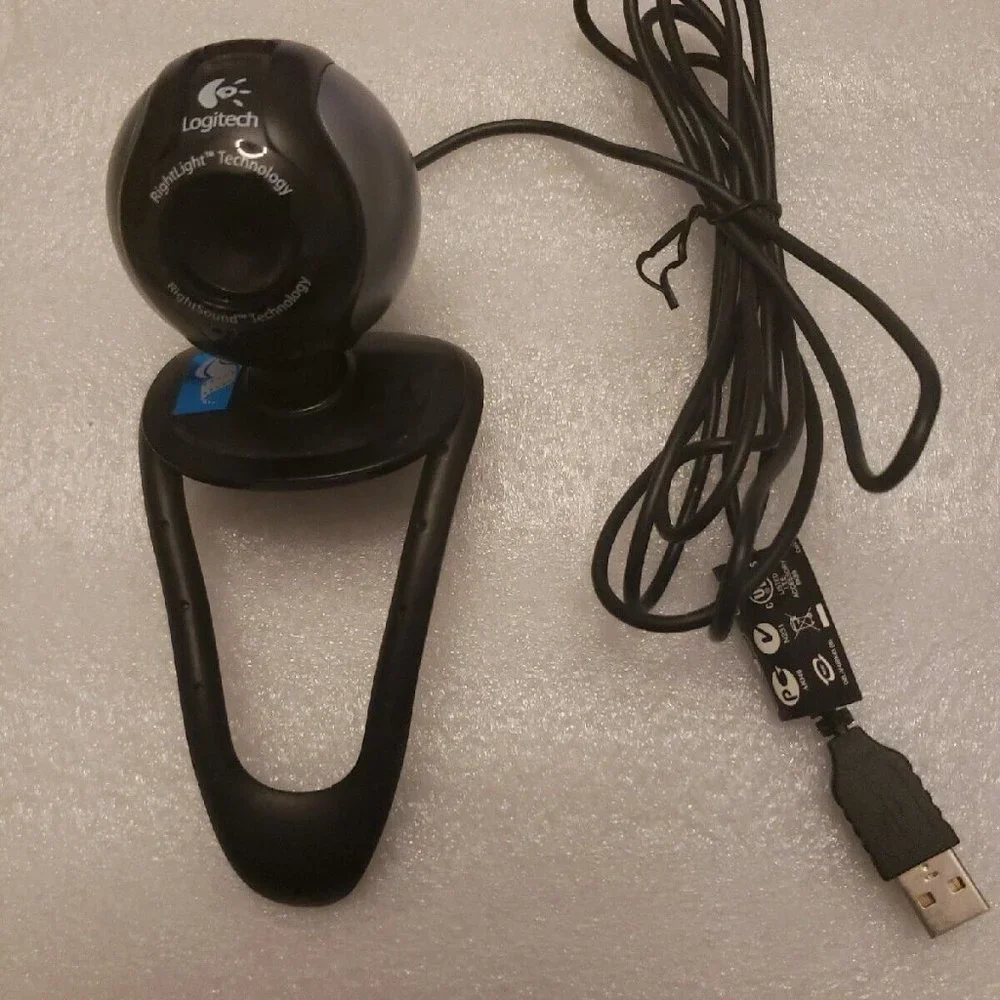 Logitech V-UBK45 861223-0000 Rightlight RightSound Technology USB WebCam dc7
